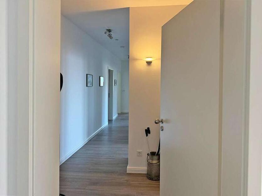 Achim Großzügige 3-Zimmer-Wohnung mit Balkon zimmer