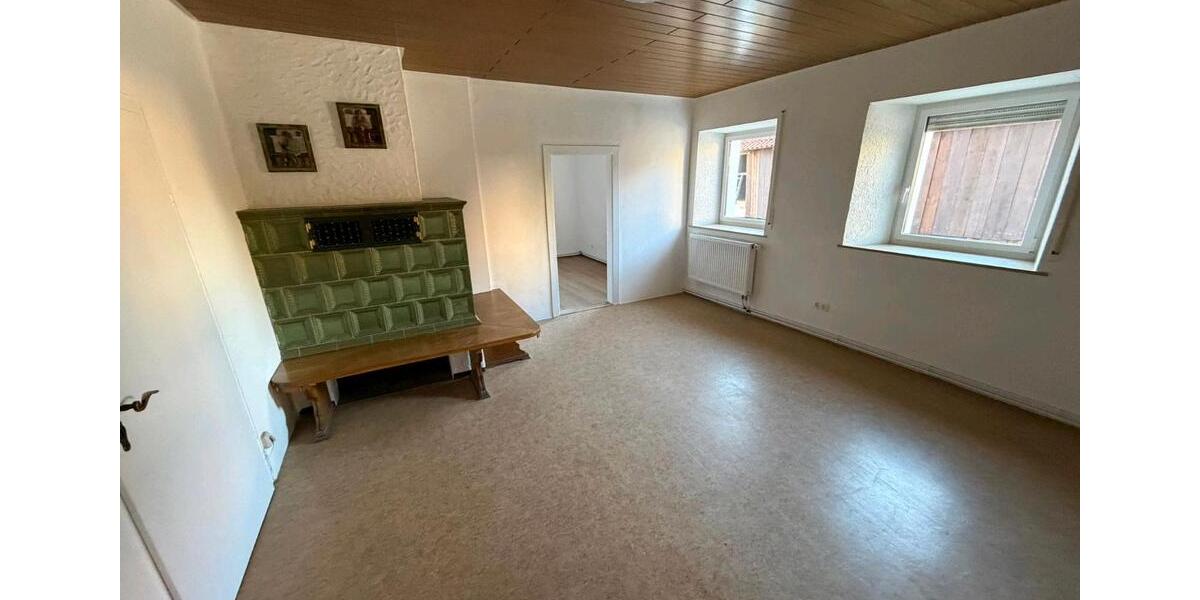 Einfamilienhaus Sugenheim Deutenheim - 7 Zimmer, 165 m&sup2;, 1.300&euro; | Angebot:26102321