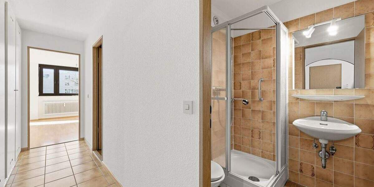 Etagenwohnung München Berg am Laim - 3 Zimmer, 82 m&sup2;, 499.000&euro; | Angebot:25602538