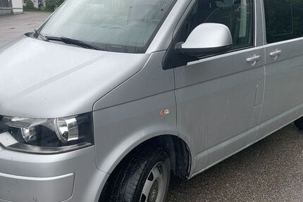 VW T5 Transporter 199.000 km 14.590 &euro; Lenggries,Fleck 83661