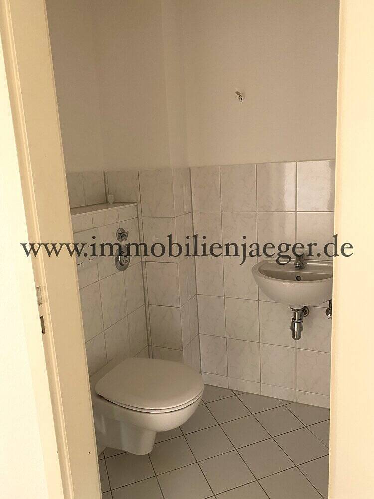 Fußnähe zum RKZ Farmsen - Modernsierte EckWohnung mit Balkon - Gäste-WC - Am Wanderweg Berner Au