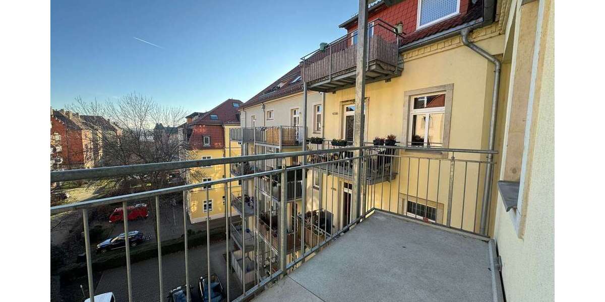 Etagenwohnung Dresden Löbtau - 4 Zimmer, 102 m&sup2;, 1.419&euro; | Angebot:25567137