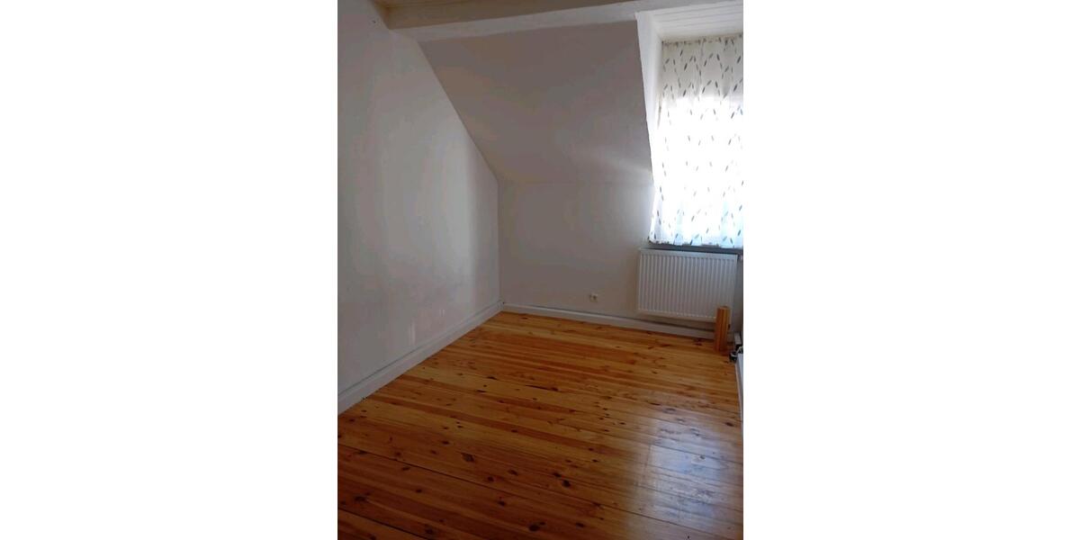 Dachgeschoßwohnung Kulmbach Blaich - 4 Zimmer, 85 m&sup2;, 650&euro; | Angebot:26335463