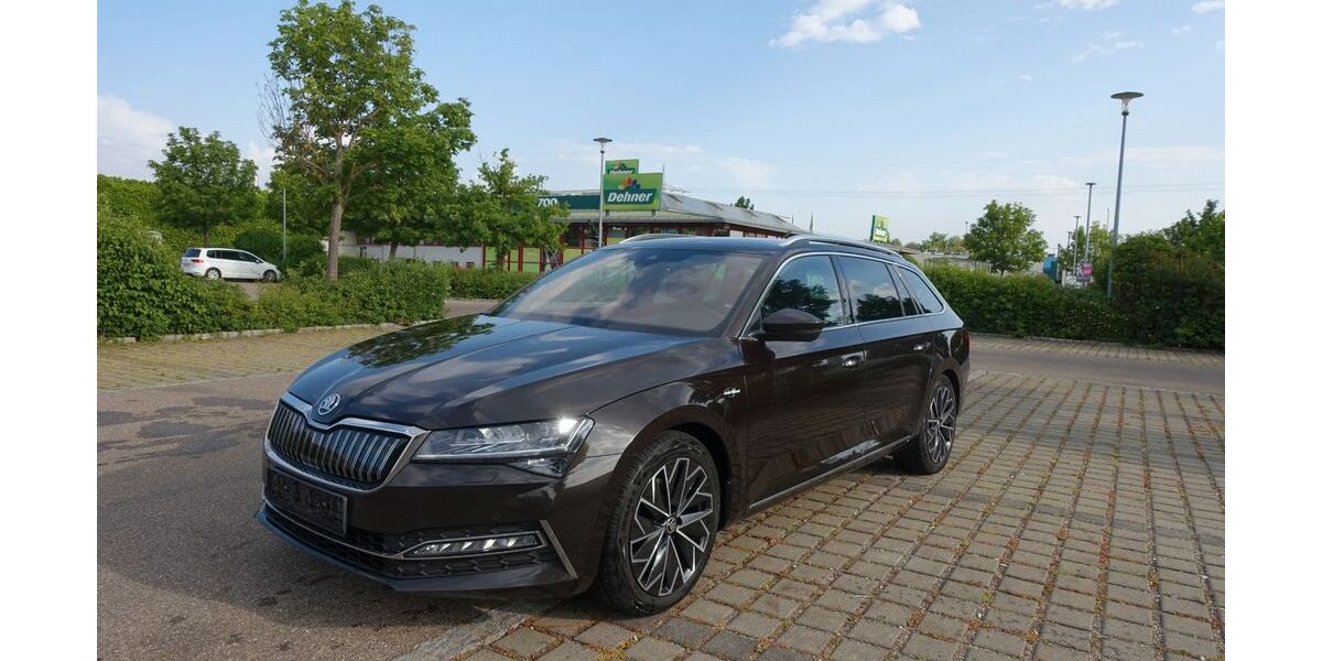 Skoda Superb 208.000 km 15.990 &euro; Neu-Ulm 89231