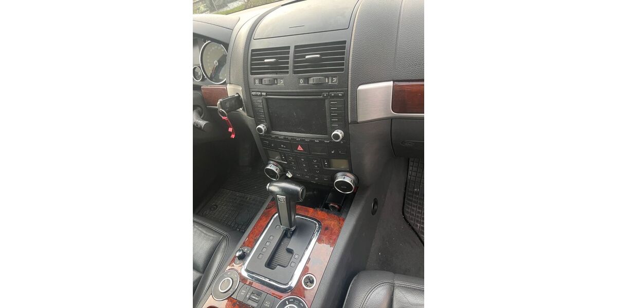 VW Touareg 330.000 km 3.600 &euro; Ortenberg 77799