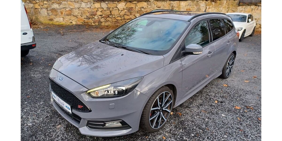 Ford Focus 153.800 km 13.490 &euro; Altenstadt an der Waldnaab 92665
