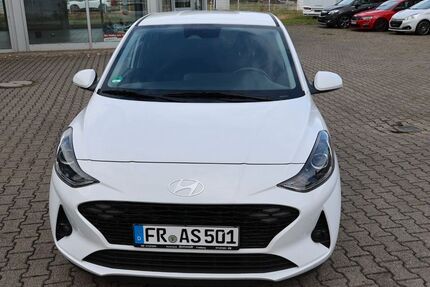 Hyundai i10 10.500 km 17.612 &euro; Freiburg 79106
