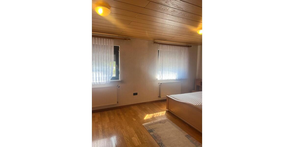 Reihenhaus Fußgönheim - 5 Zimmer, 120 m&sup2;, 1.400&euro; | Angebot:26535647