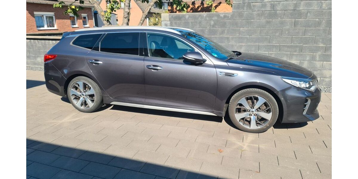 Kia Optima 131.500 km 14.500 &euro; Aldenhoven 52457