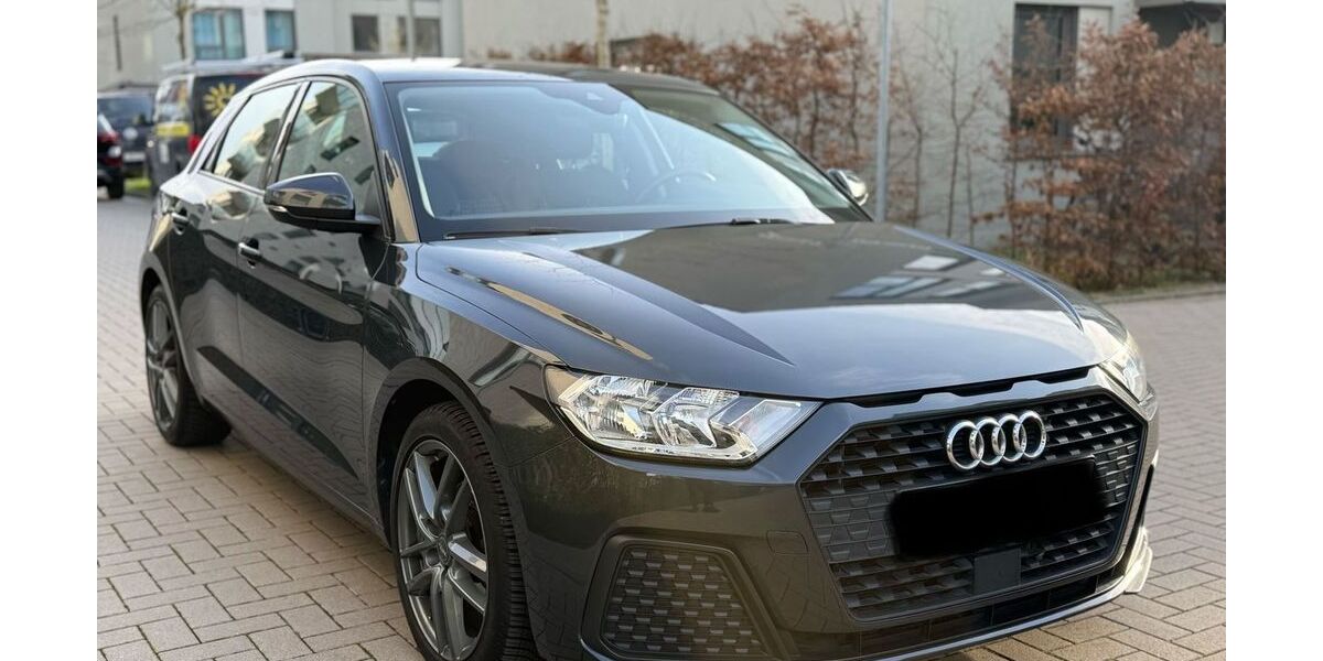 Audi A1 50.000 km 15.499 &euro; Hannover 30179