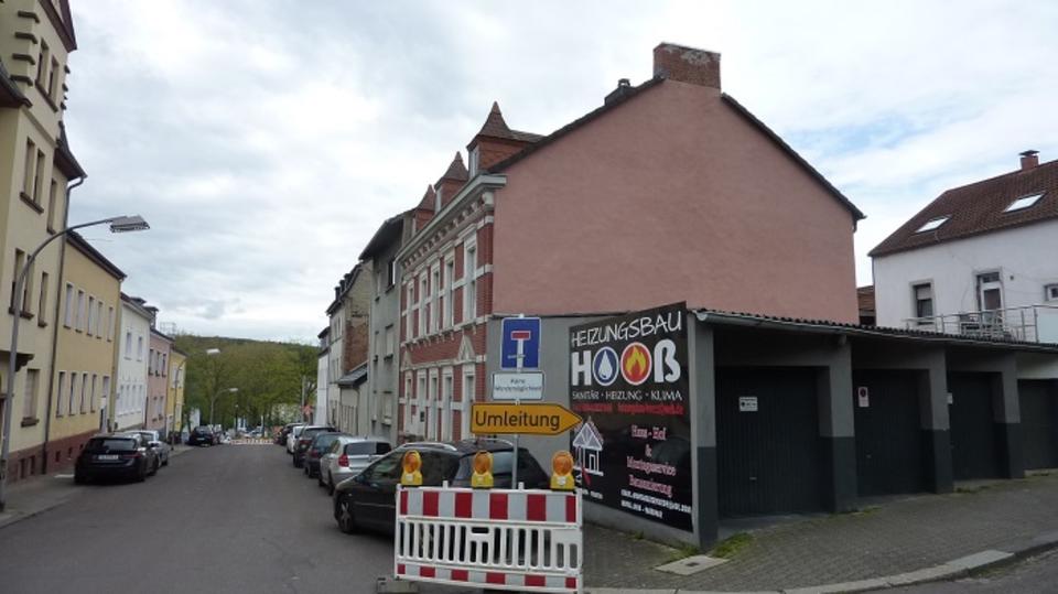 Werbefläche an privater Hauswand zimmer