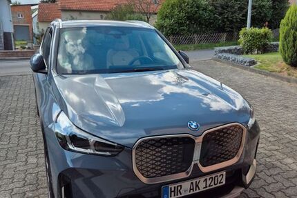 BMW iX1 11.800 km 39.900 &euro; Körle - Empfershausen 34327