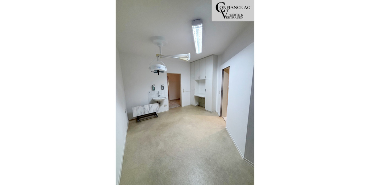 Praxisfläch mit Potenzial in Schöllnach zu vermieten zimmer
