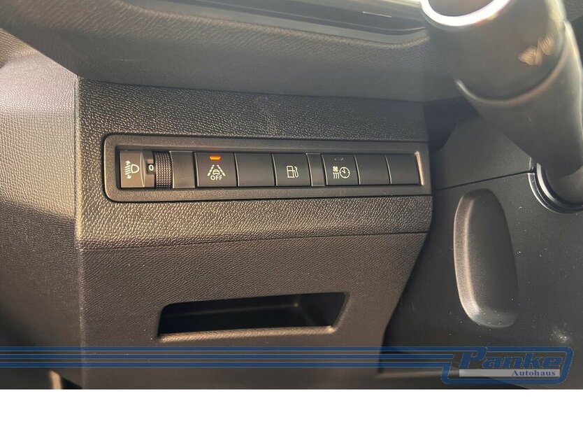 Peugeot 3008 Hybrid 225 Allure Pack EAT8*Kamera*LED*TotW 167.682 km 17.990 € Berlin 13187