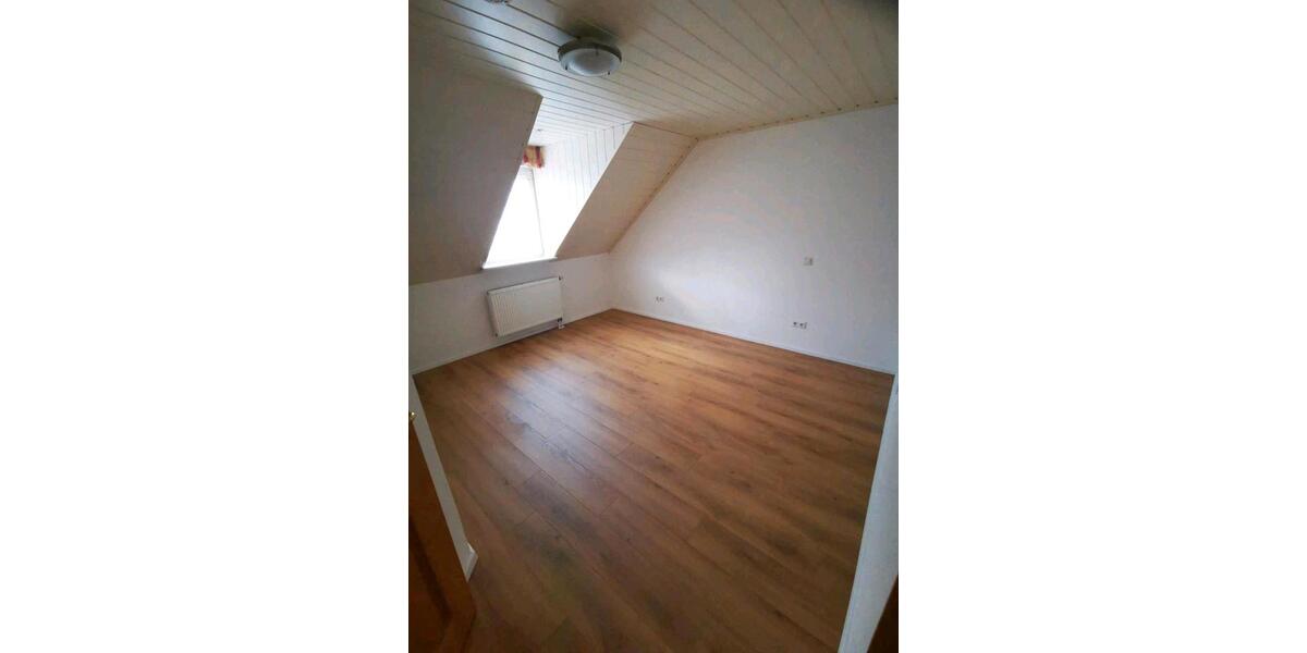 Doppelhaushälfte Lappersdorf - 4 Zimmer, 112 m&sup2;, 1.310&euro; | Angebot:26183422