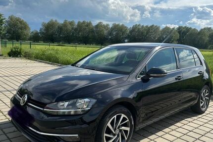 VW Golf 157.346 km 9.999 &euro; Lengede 38268