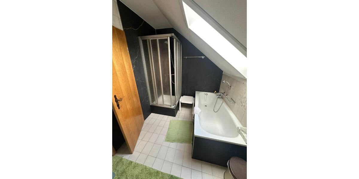 Neuwertige 3 Zi Wohnung, Küche, Bad, Loggia in Würdinghausen 3 zimmer