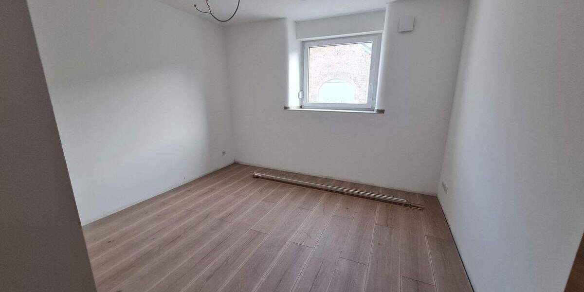 Etagenwohnung Losheim am See Losheim - 3 Zimmer, 77 m&sup2;, 825&euro; | Angebot:25409523