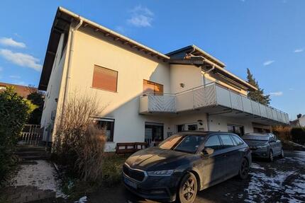 Mehrfamilienhaus, ruhige Lage, 3 Wohneinheiten in GründauLieblos zimmer