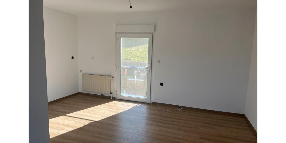 Etagenwohnung Siegen Kaan-Marienborn - 1 Zimmer, 75 m&sup2;, 650&euro; | Angebot:26312972