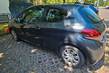 Peugeot 208 60.000 km 6.300 &euro; Saarlouis 66740