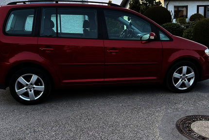 VW Touran 180.000 km 6.699 &euro; Detmold 32756