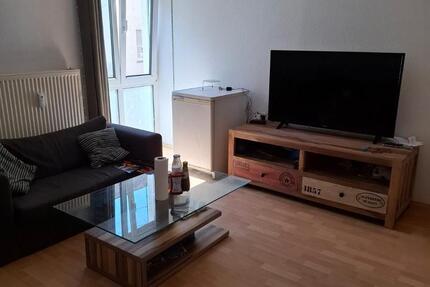 Schicke 1-Zimmer-Wohnung mit Einbauküche & Stellplatz