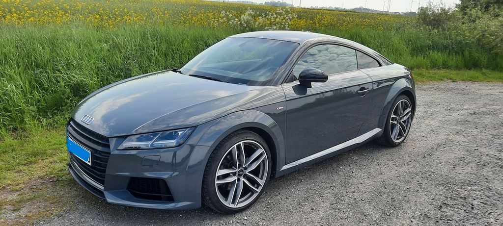 Audi TT 59.580 km 22.900 &euro; Esens 26427