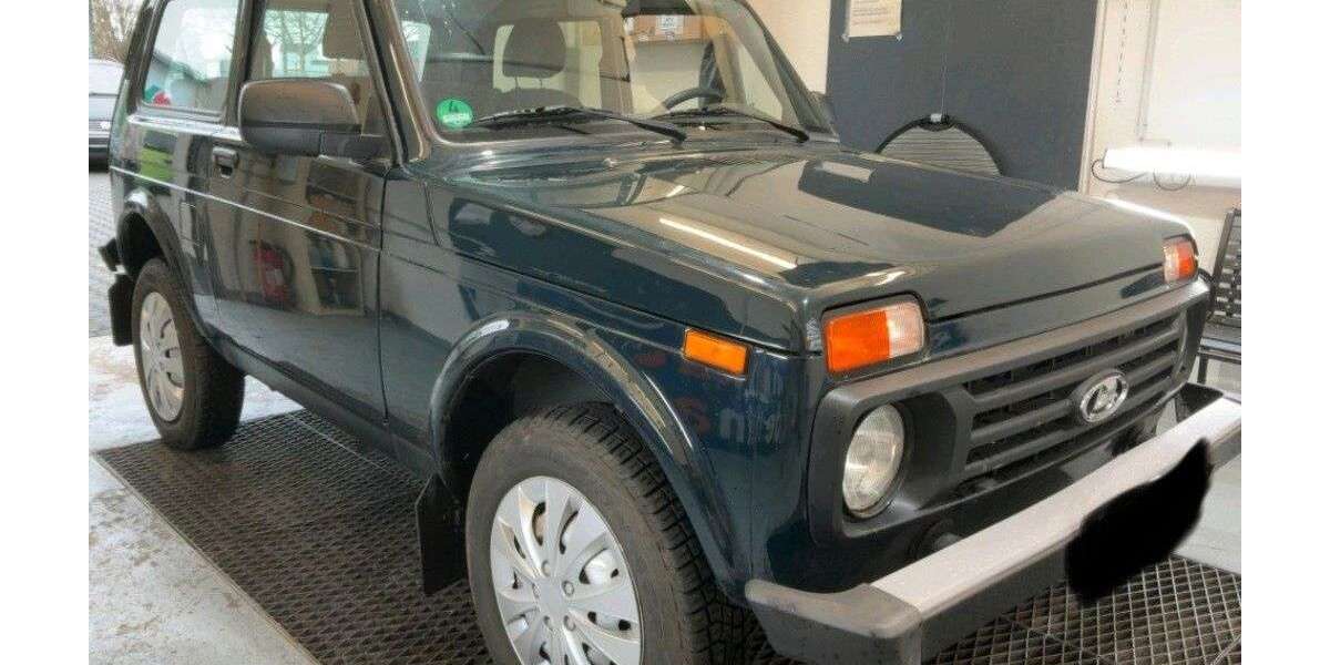 Lada Niva 9.500 km 16.800 &euro; Heimburg 38889