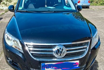 VW Tiguan 219.000 km 5.950 &euro; Leinefelde 37327