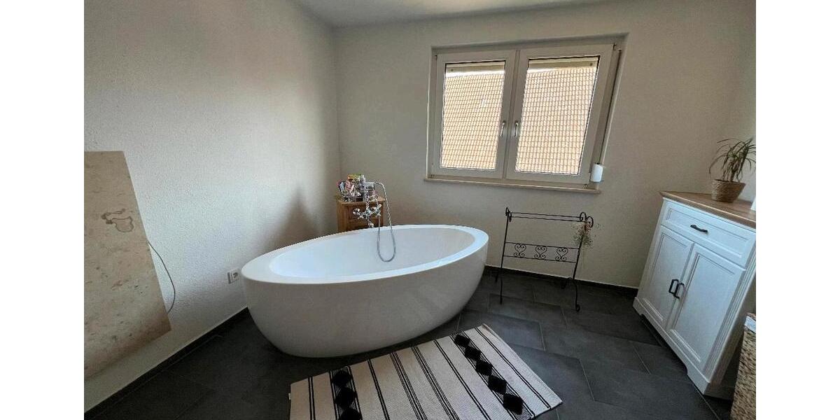 Einfamilienhaus Buchen (Odenwald) - 4 Zimmer, 158 m&sup2;, 329.000&euro; | Angebot:26210691