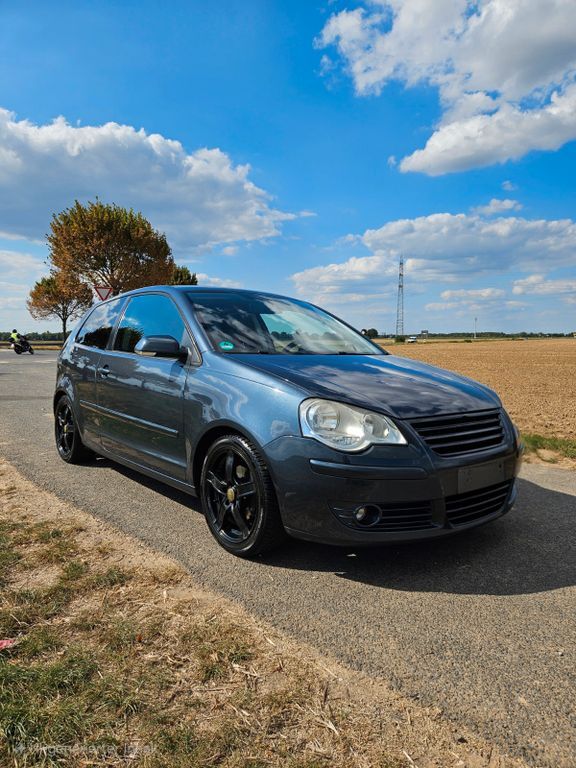 VW Polo 214.000 km 2.600 € Niederkassel 53859