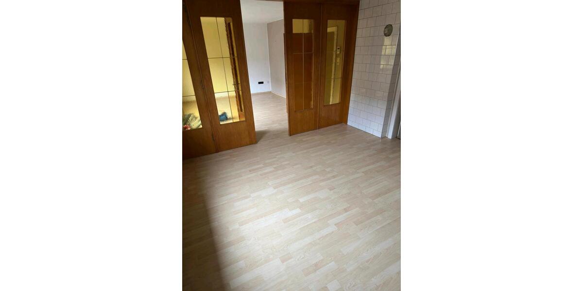 Einfamilienhaus Bodenwerder - 4 Zimmer, 120 m&sup2;, 850&euro; | Angebot:26401980