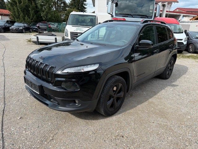 Jeep Cherokee 385.000 km 7.400 &euro; Prien-Bachham 83209