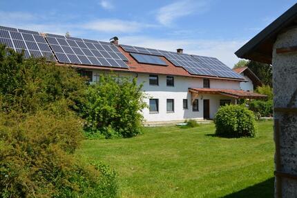 Ehemaliges Bauernhaus mit großen Garten 6 zimmer