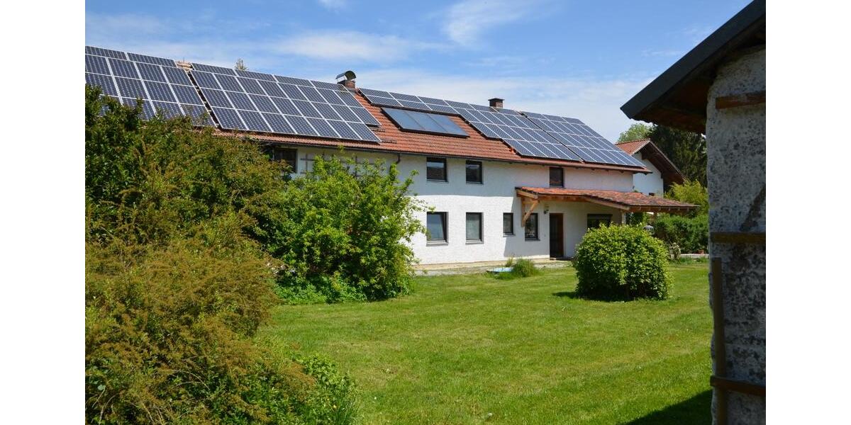 Ehemaliges Bauernhaus mit großen Garten 6 zimmer