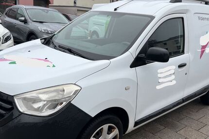 Dacia Dokker 238.000 km 2.650 &euro; Regensburg 93055