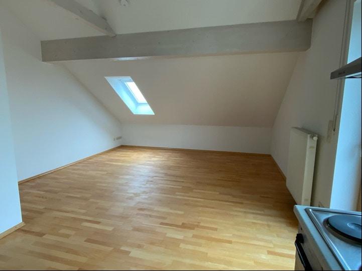 Dachgeschoßwohnung Ingolstadt - 3 Zimmer, 77 m&sup2;, 960&euro; | Angebot:26265596