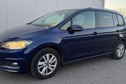 VW Touran 219.890 km 11.750 &euro; Ottersweier 77833