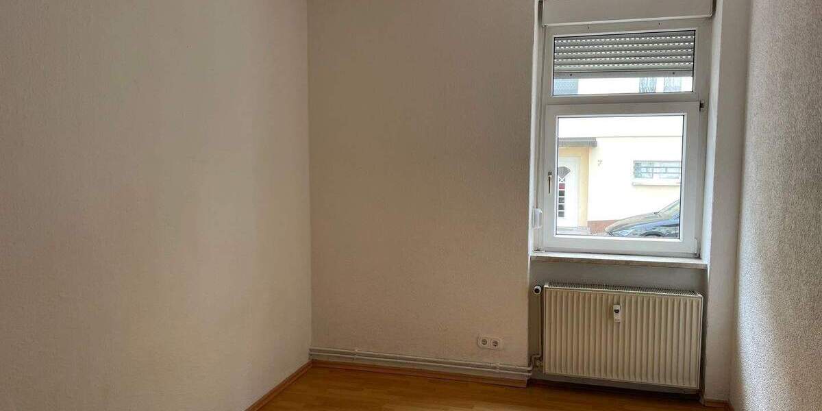 Zimmer Aue - 4 Zimmer, 95 m&sup2;, 414&euro; | Angebot:25774756