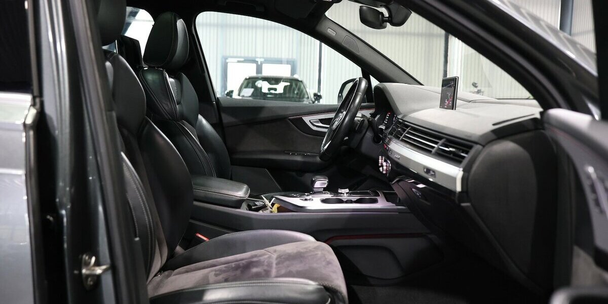 Audi Q7 3.0 TDI Q S-LINE SPORT PLUS / VOLLAUSSTATTUNG 159.000 km 33.777 &euro; Hamm 59077