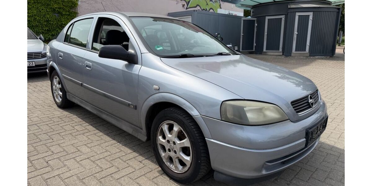 Opel Astra 179.000 km 1.290 &euro; Magdeburg 39112