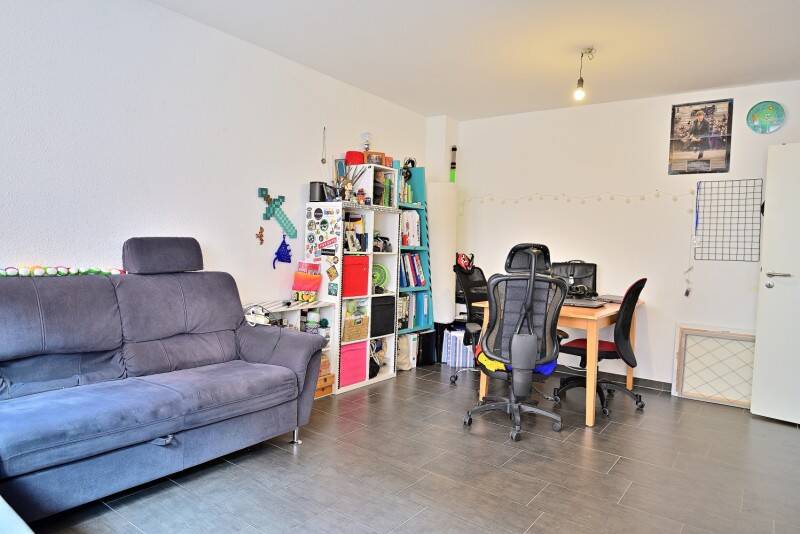 2 Zi-EG-Hochparterre Whg, mit Balkon und Garage