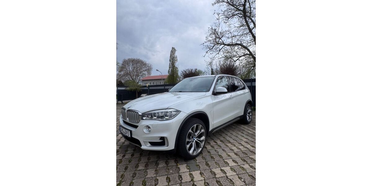 BMW X5 179.000 km 21.999 &euro; Bückeburg 31675