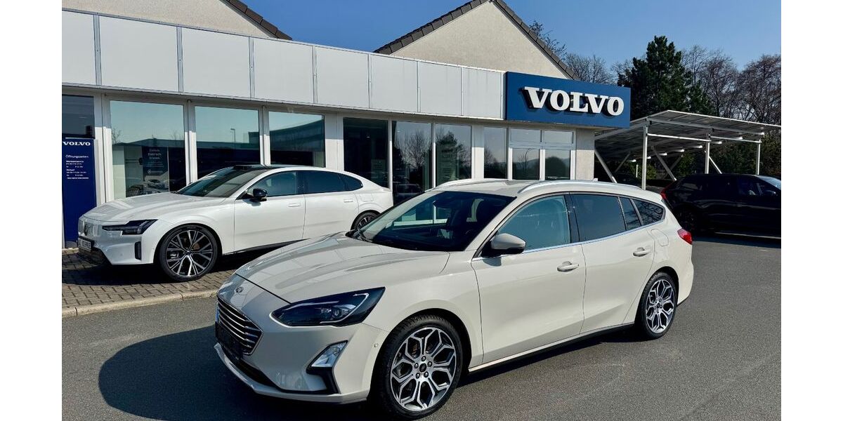 Ford Focus 83.640 km 15.975 &euro; Bautzen 02625