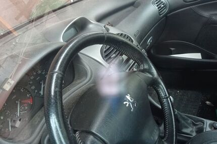 Peugeot 206 180.000 km 1.100 € Frankenberg (Eder) 35066