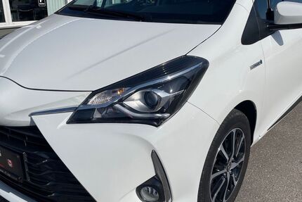 Toyota Yaris 13.680 km 14.990 &euro; Villingen-Schwenningen 78052