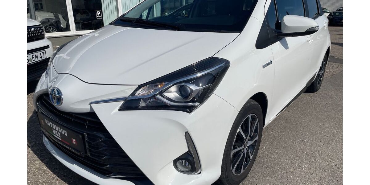 Toyota Yaris 13.680 km 14.990 &euro; Villingen-Schwenningen 78052