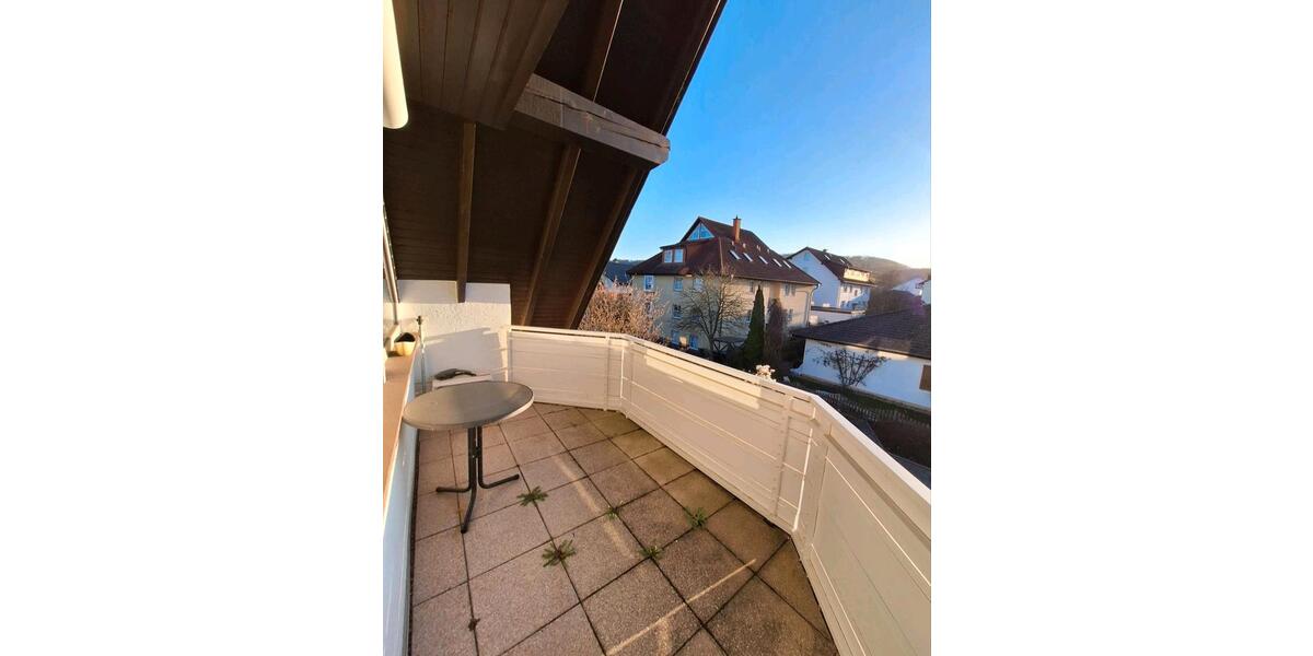 Dachgeschoßwohnung Bad Pyrmont - 3 Zimmer, 79 m&sup2;, 139.000&euro; | Angebot:26537645