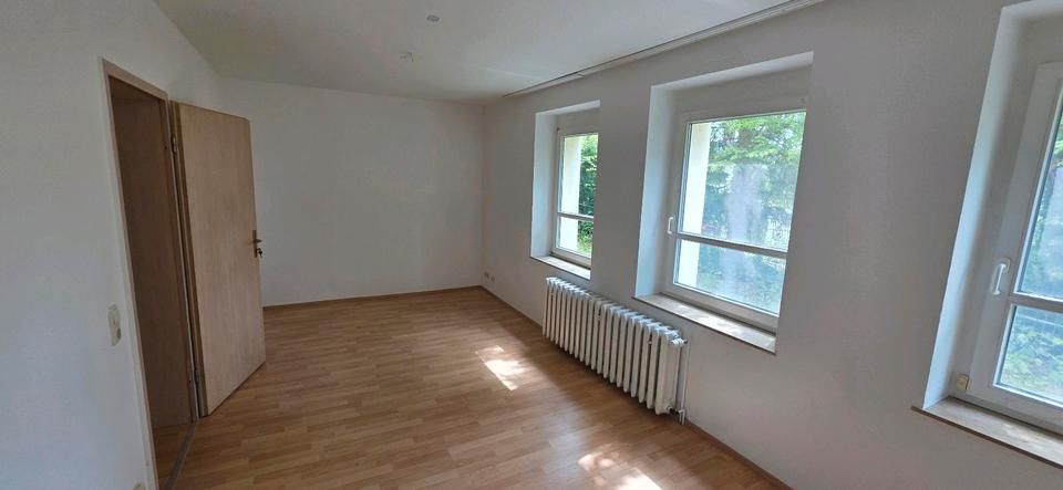 Etagenwohnung Jena - 2 Zimmer, 60 m&sup2;, 550&euro; | Angebot:26522223